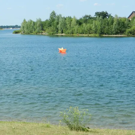 Floating 44 In - Boot 1