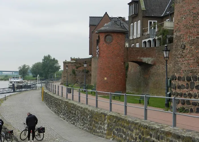 度假居 Floating 44 In - Boot 1 *