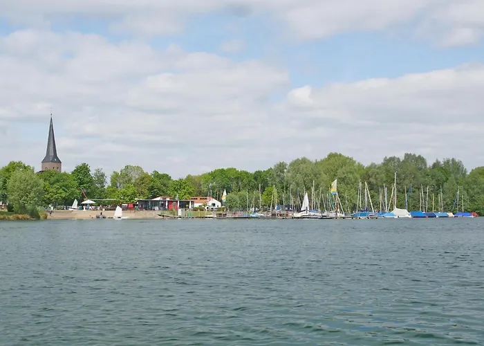 度假居 Floating 44 In - Boot 1 *